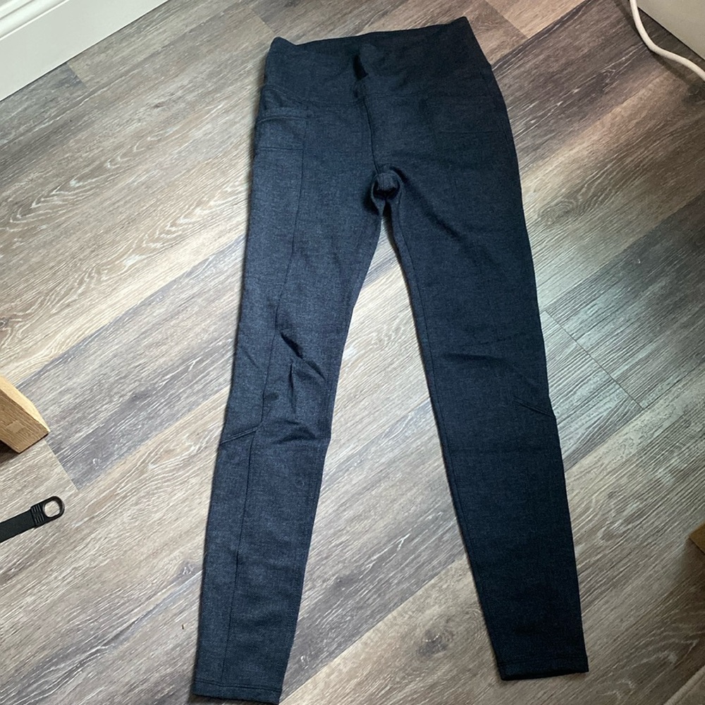 Athleta herringbone leggings with pockets
